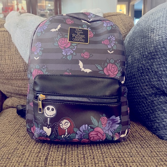 Disney Loungefly The Nightmare Before Christmas - Picture 1 of 9